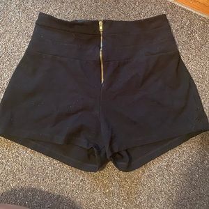 Stretchy high wasted shorts! Fit from 8-13 in size